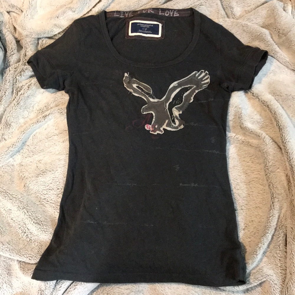 American Eagle graphic t